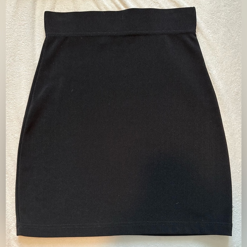 Jay Jacobs | Black Mini Skirt. Size Small.